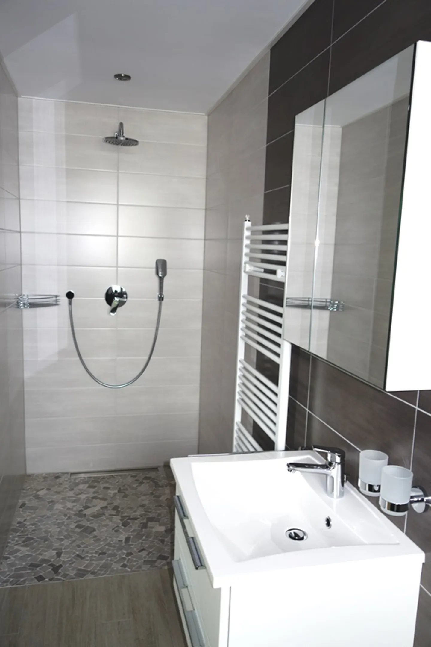 Wohngebäude - Foto 10 von 15