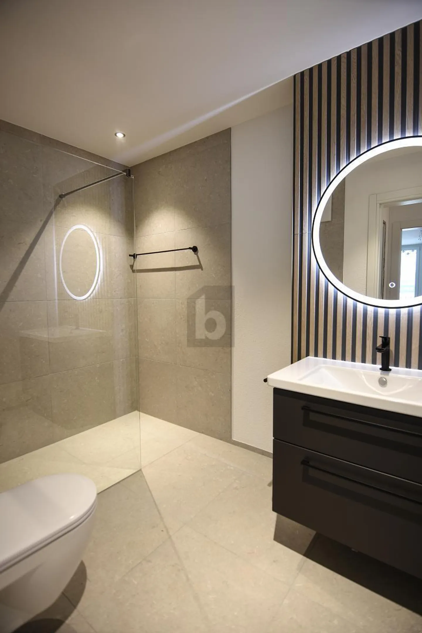 NUOVA COSTRUZIONE AL LAGO DI WERDENBERG (B004) - Foto 4 di 6