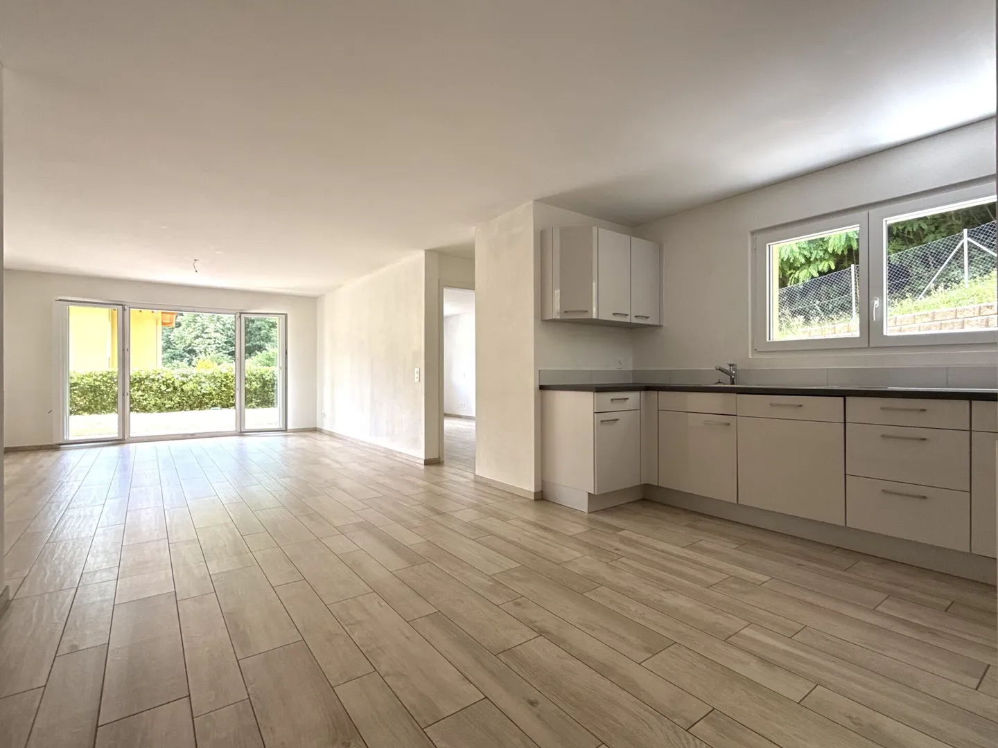Second residence, 4.5-room apartment near Ascona - Photo 1 of 12