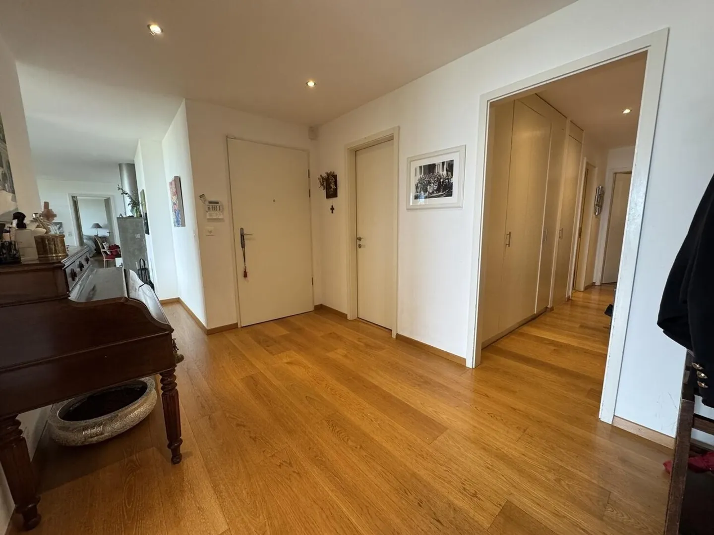 6.5 Room Apartment - Photo 7 of 11