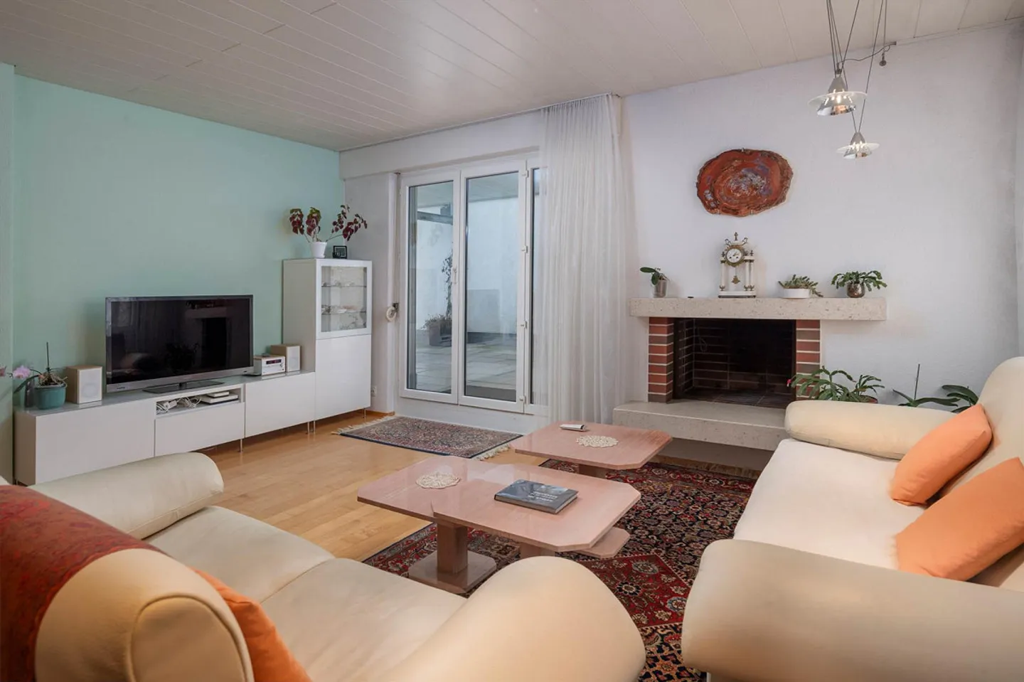 Grosszügige Attikawohnung mit Aussicht - Foto 1 von 14