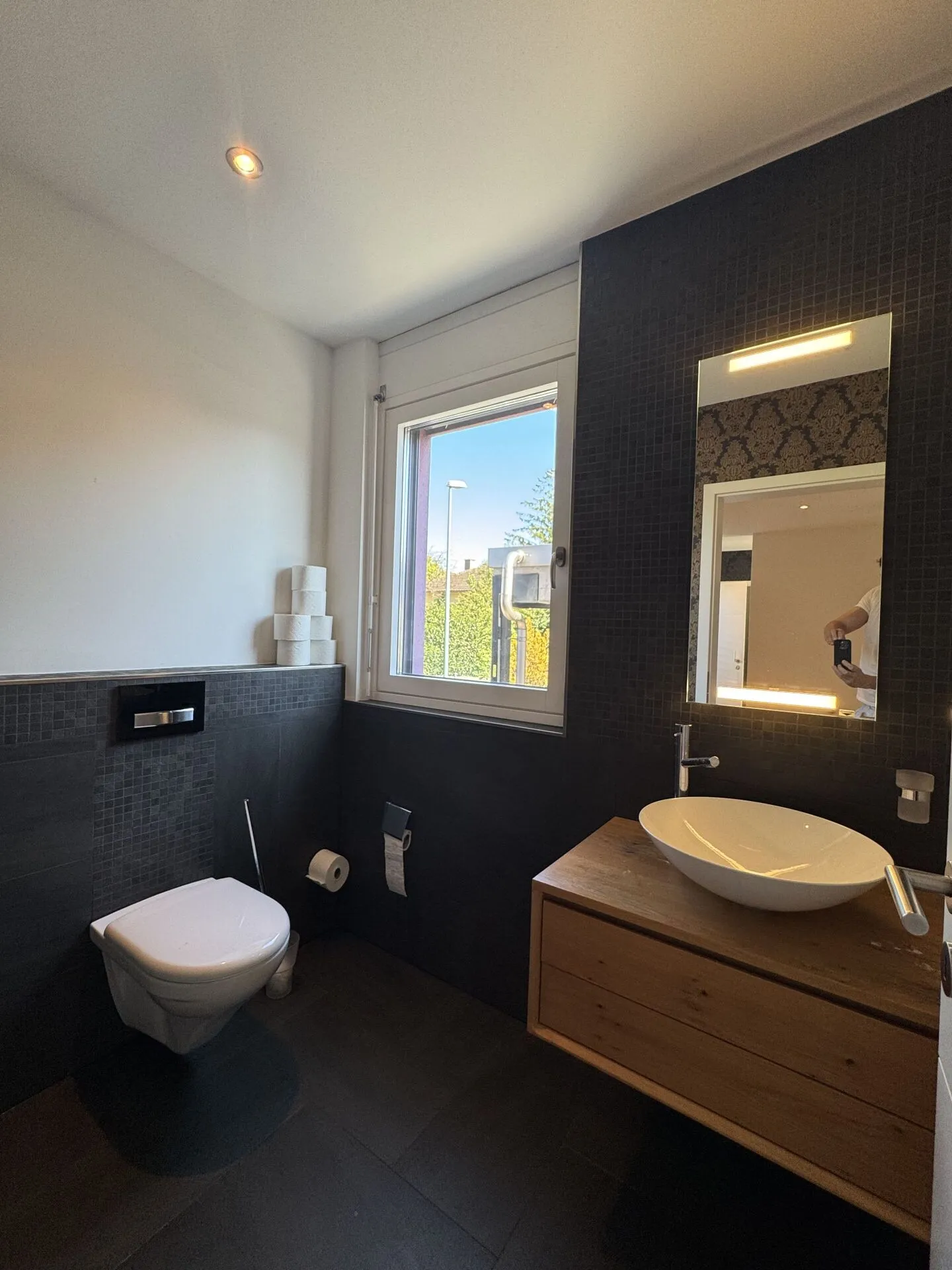 Traumhaus mit Pool und Umschwung - Foto 15 von 30