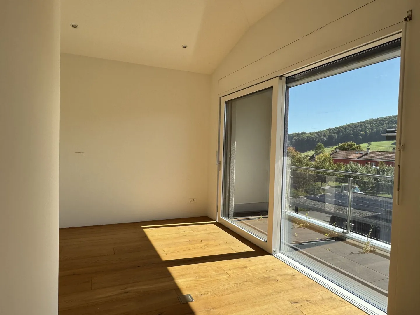Traumhaus mit Pool und Umschwung - Foto 19 von 30