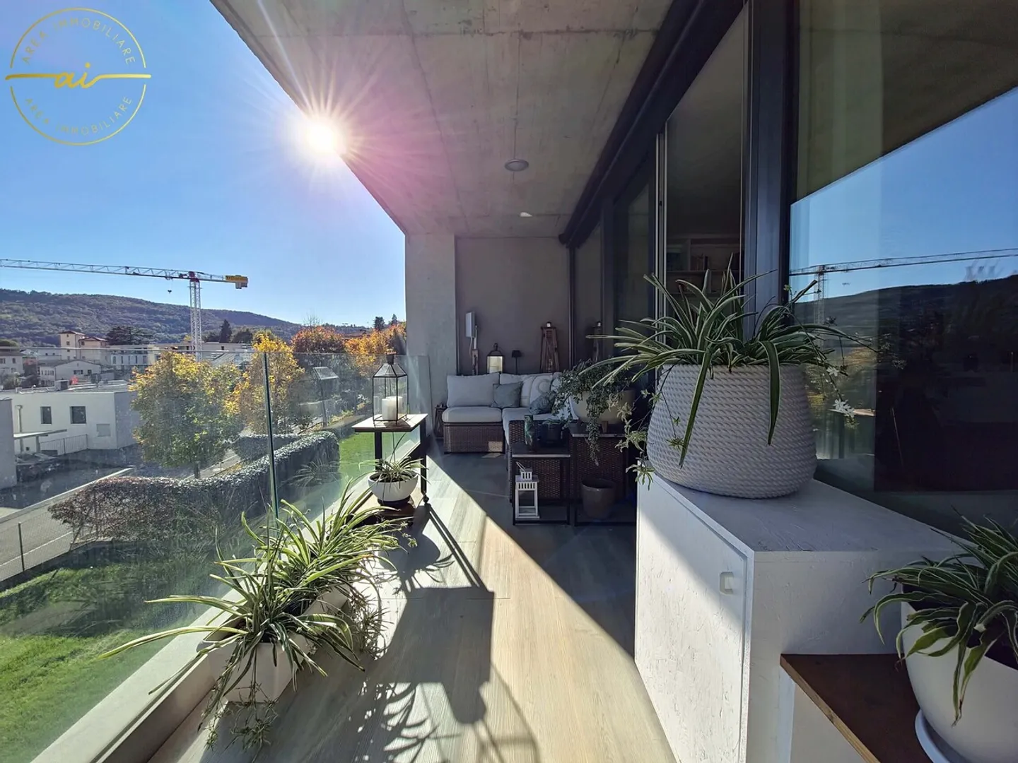 HELLE 3.5-ZIMMER-WOHNUNG MIT GROßER TERRASSE UND FREIER SICHT AUF VACALLO - Foto 3 von 12