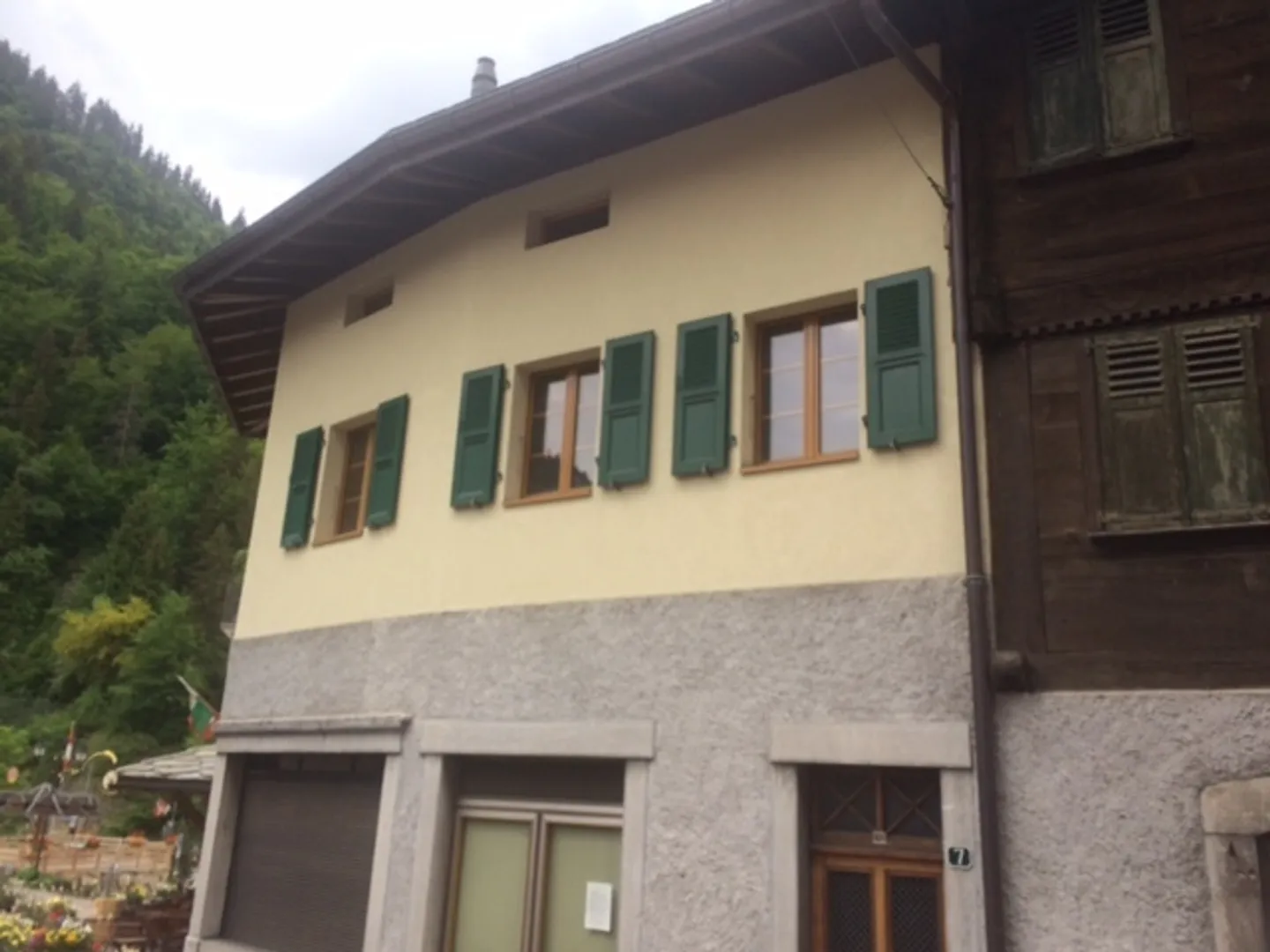 Potenzial: Wohnhaus mit gemischter Nutzung im Herzen von Sépey - Foto 1 von 19