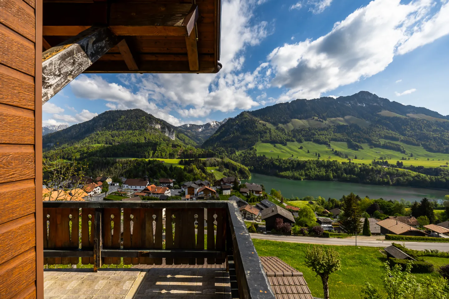 Chalet avec charme, avec vue extraordinaire et incomparable - Photo 2 sur 13