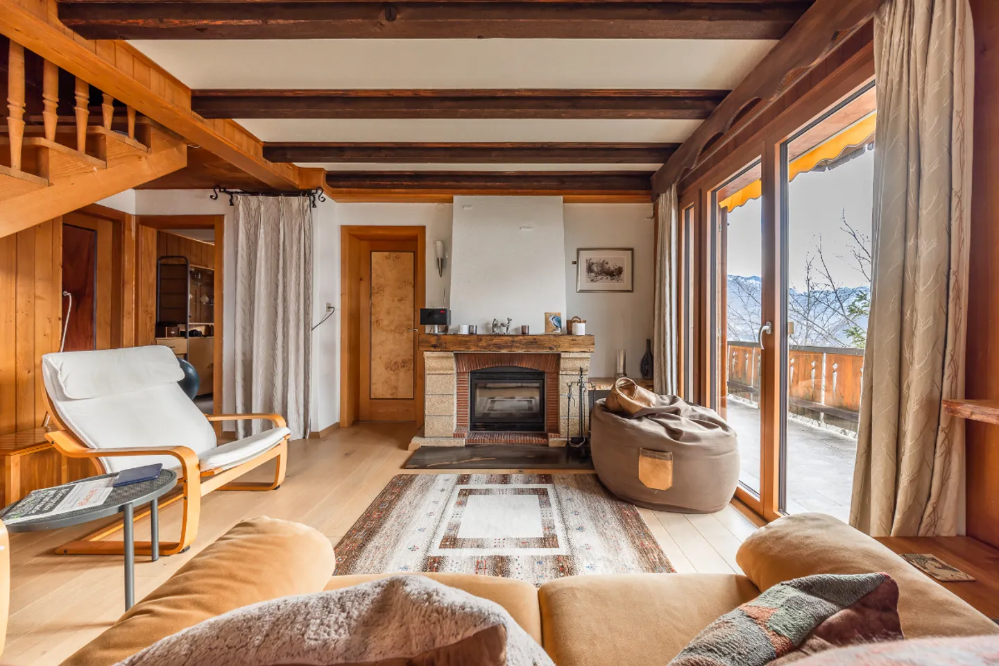 Chalet avec charme, avec vue extraordinaire et incomparable - Photo 8 sur 13