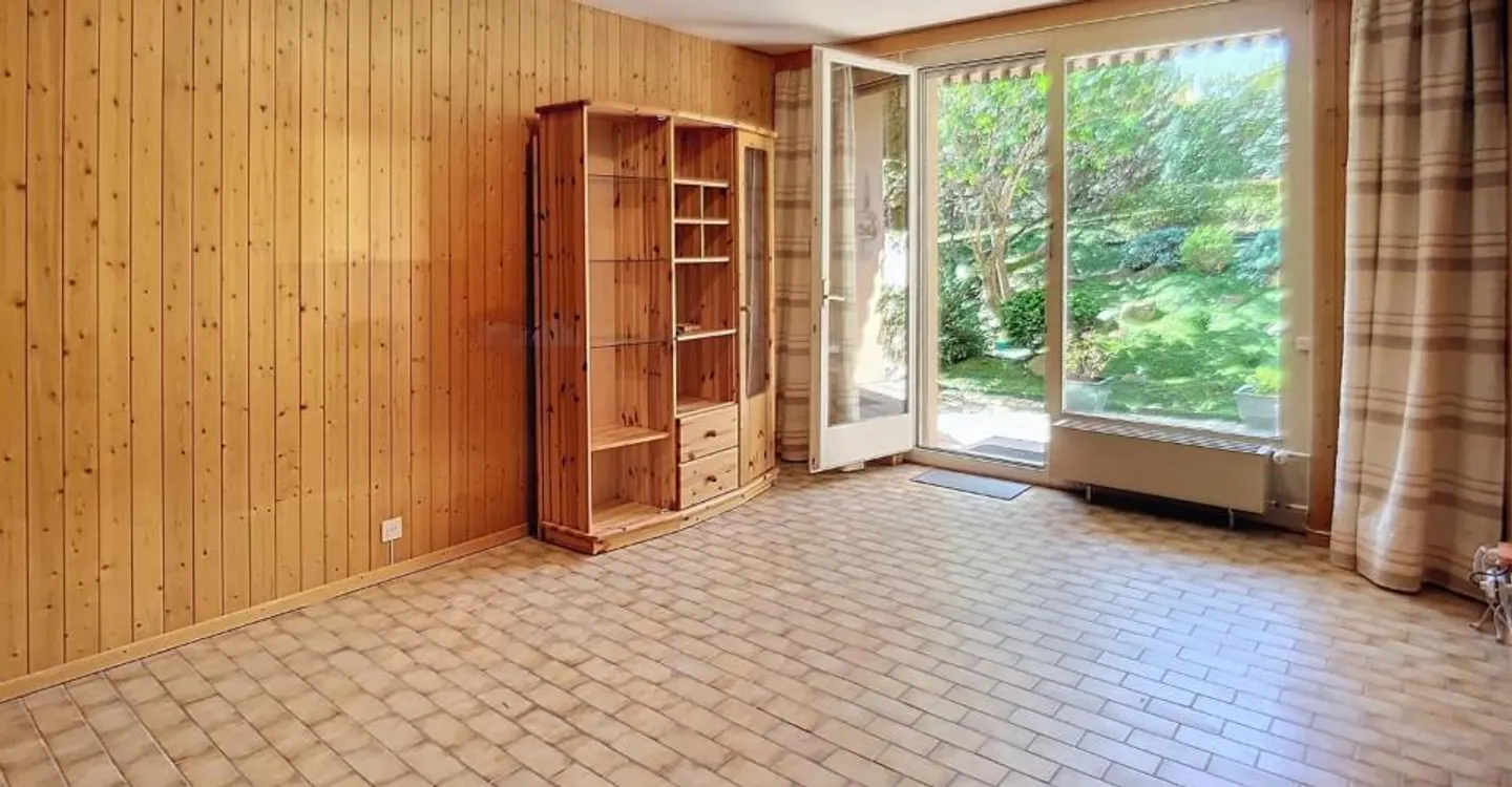 Renovation Opportunity Near Lake - Photo 10 of 11