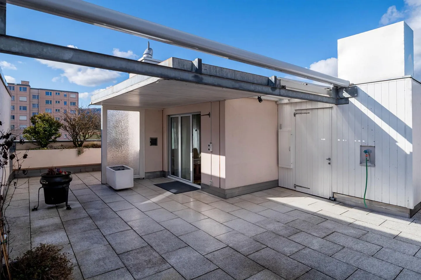 Grosszügige Attikawohnung mit Aussicht - Foto 6 von 14