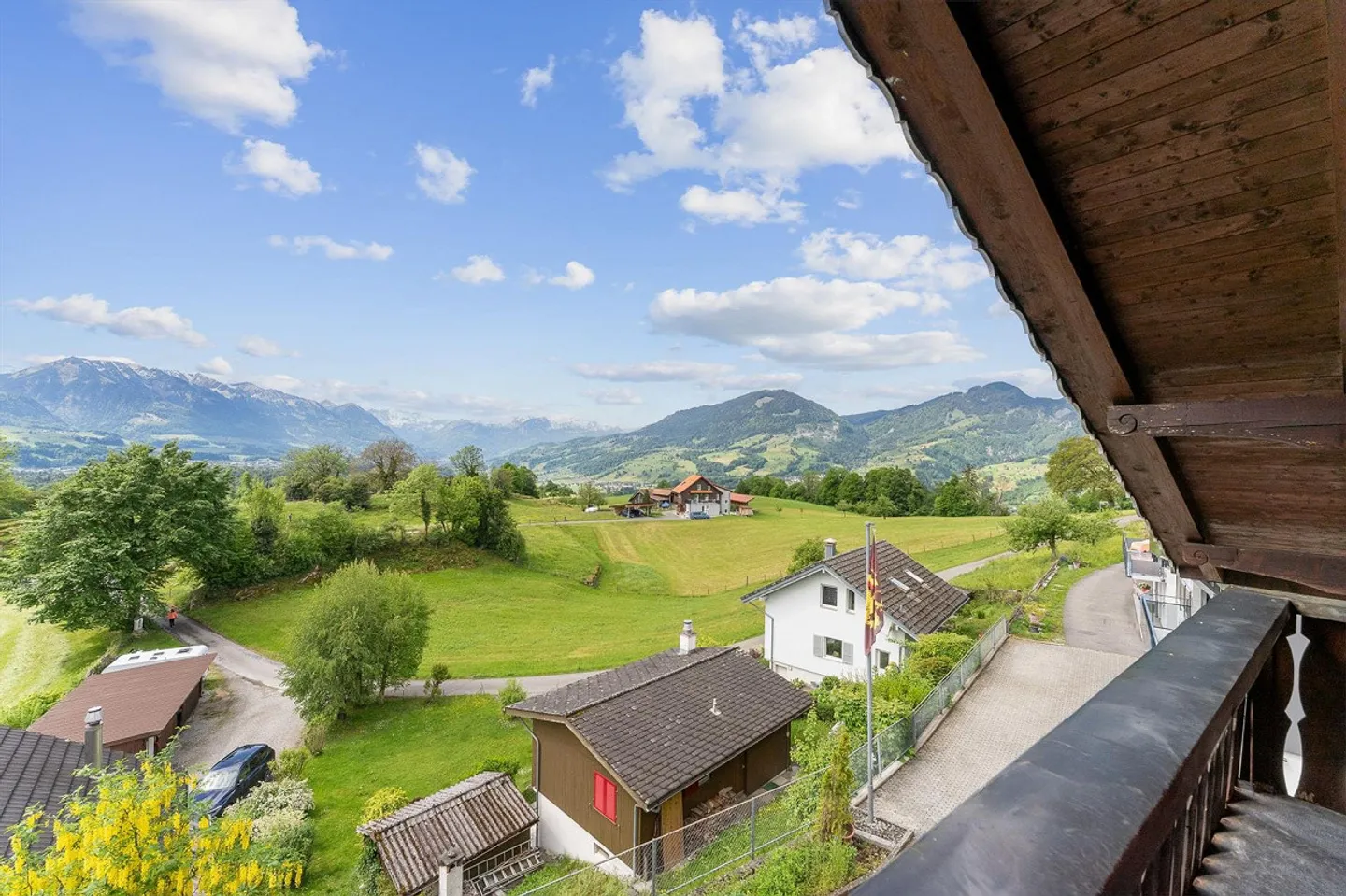 4.5-room single-family house with a separate apartment and breathtaking view... - Photo 12 of 13