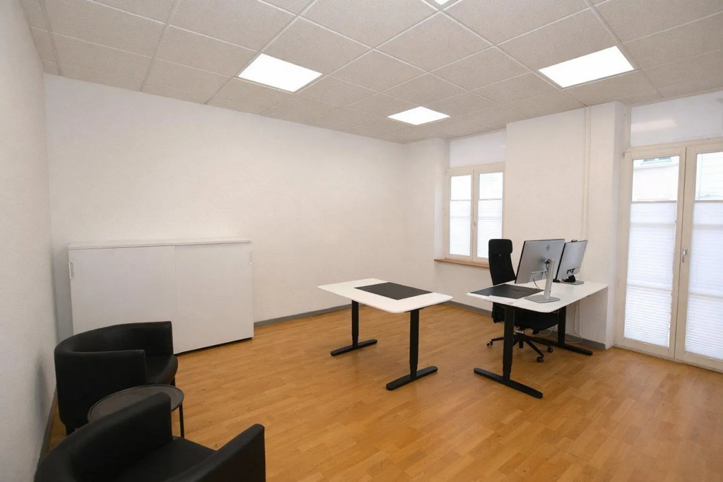 Étage entier avec 4 bureaux au cœur de Bâle - Photo 3 sur 11