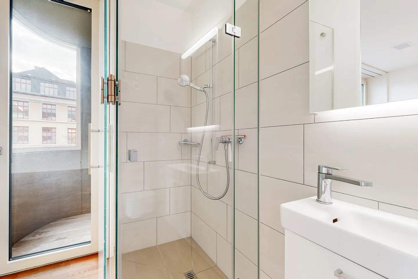 Apartment in the Heart of Zurich! - Photo 6 of 8