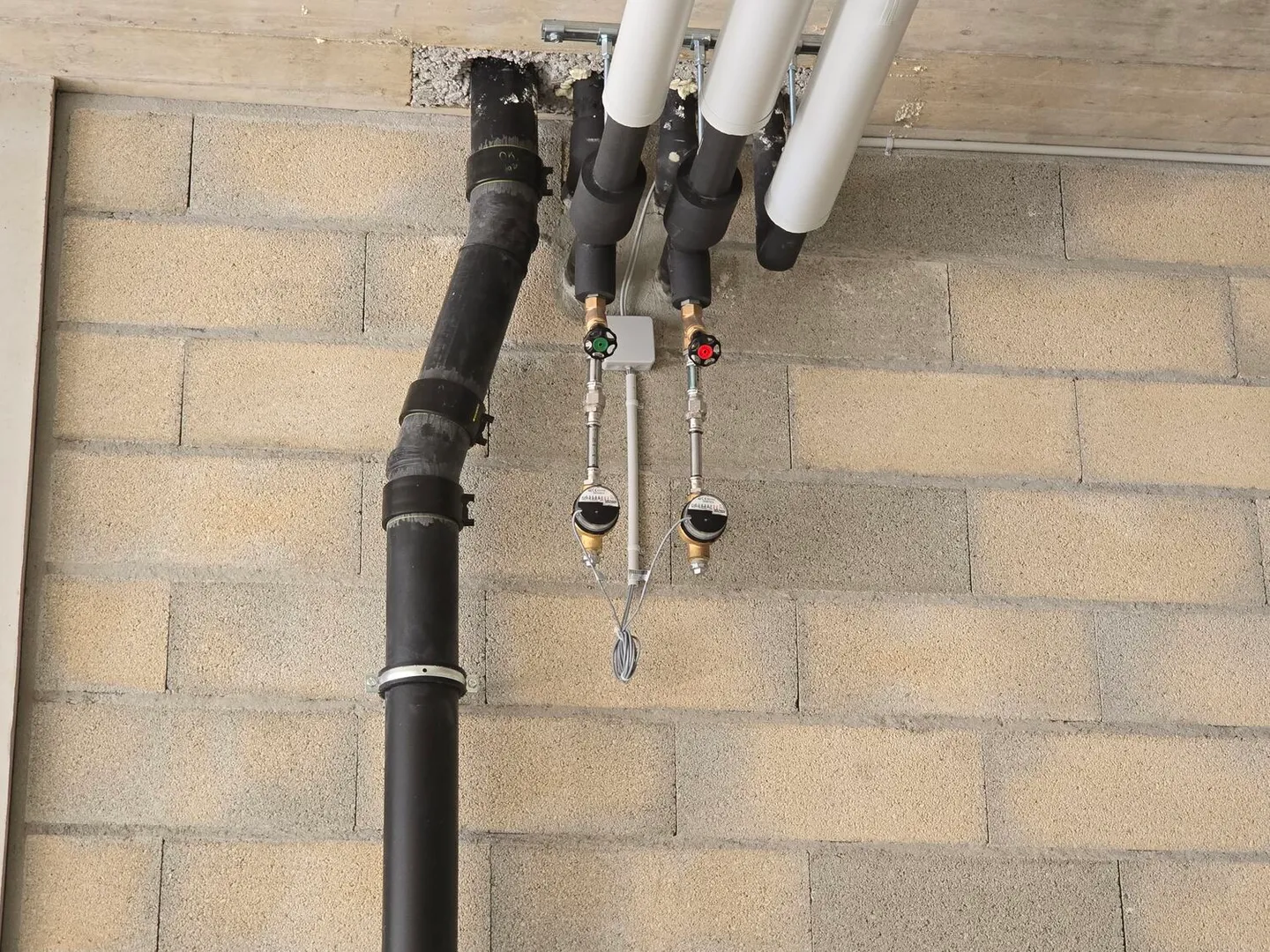 Mischgenutztes Gebäude mieten - Foto 9 von 9