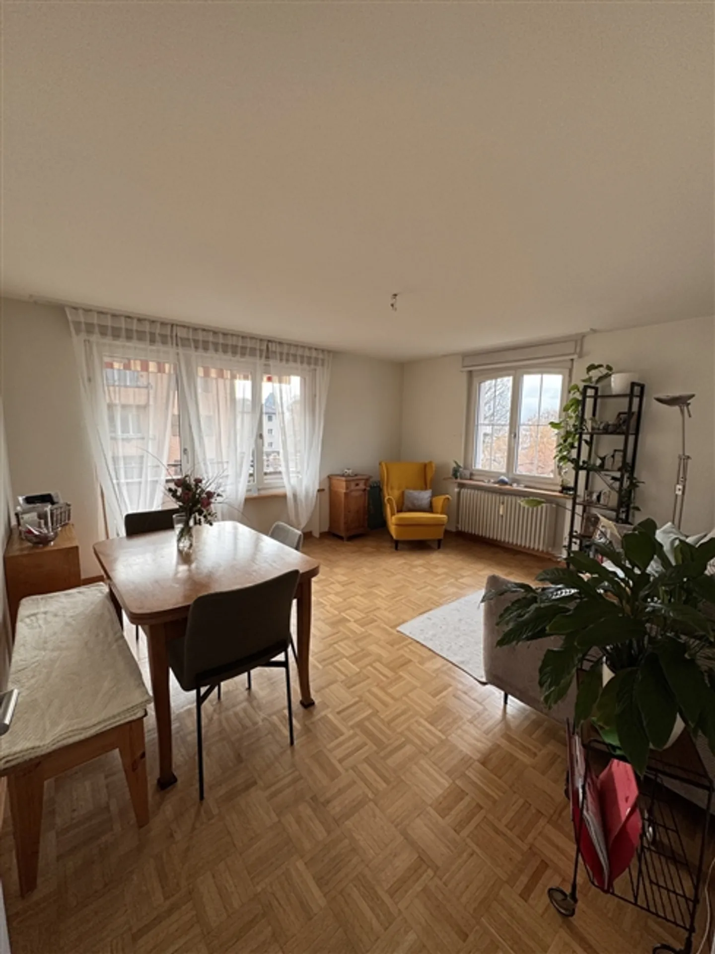 3-room apartment in Hünibach (BE), furnished, temporary - Photo 1 of 9