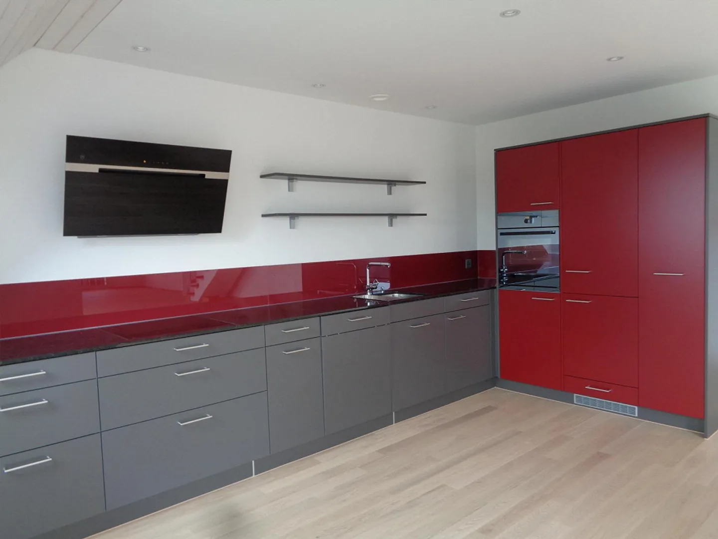 Grosszügige 5.5 Zimmer-Maisonettewohnung in Oberwil b. Nürensdorf - Foto 3 von 13