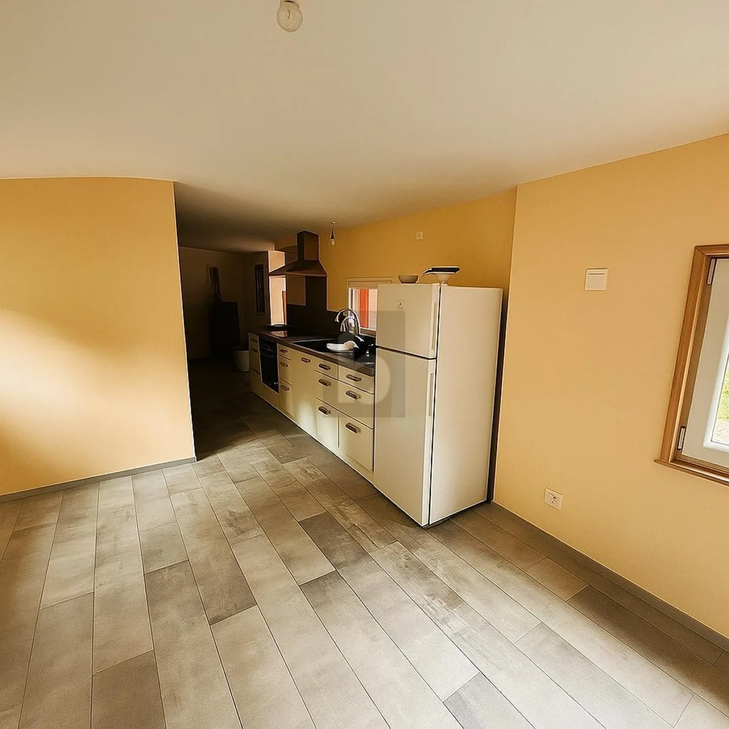 Charming Mobile Home - Photo 2 of 5