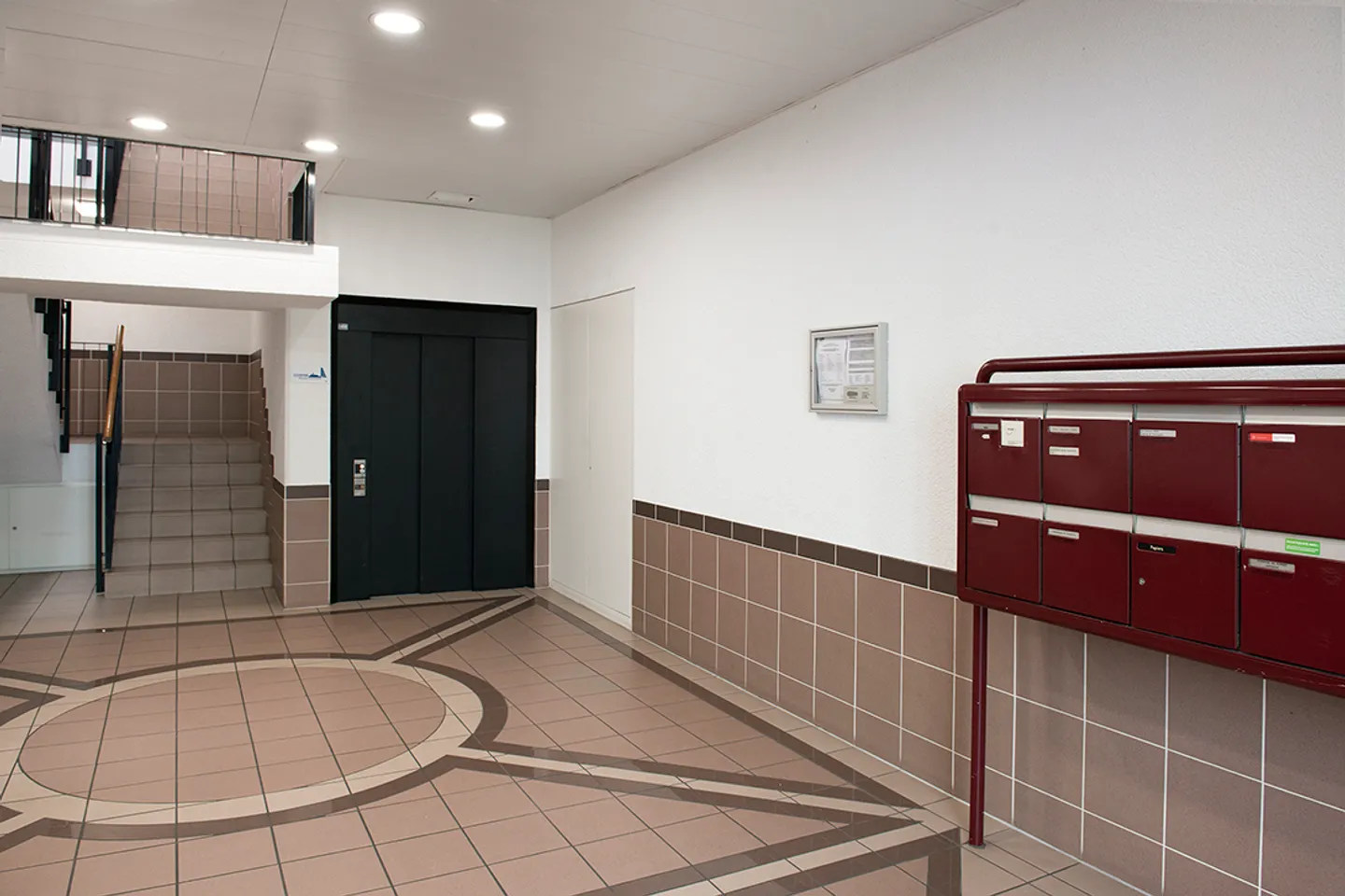 Garage individuale 1 stanza - Foto 3 di 8