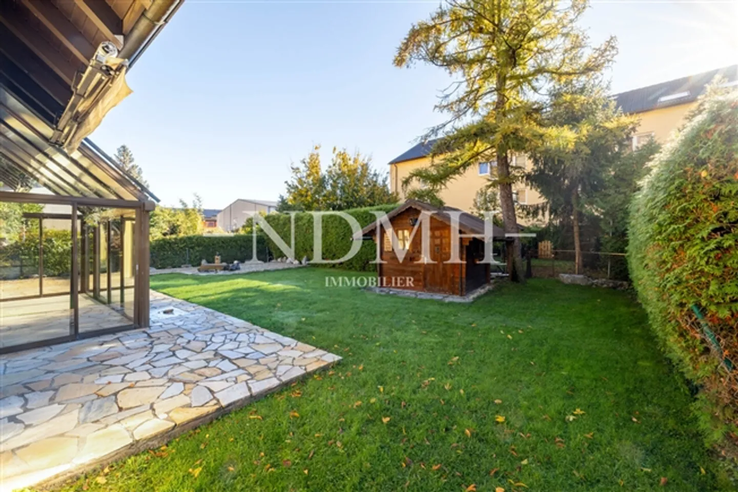 Stunning Detached Villa in an Extraordinary Setting - Photo 11 of 13