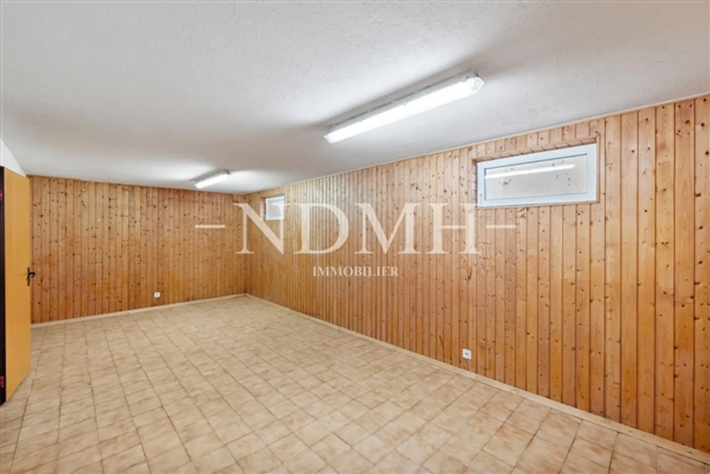 Stunning Detached Villa in an Extraordinary Setting - Photo 12 of 13