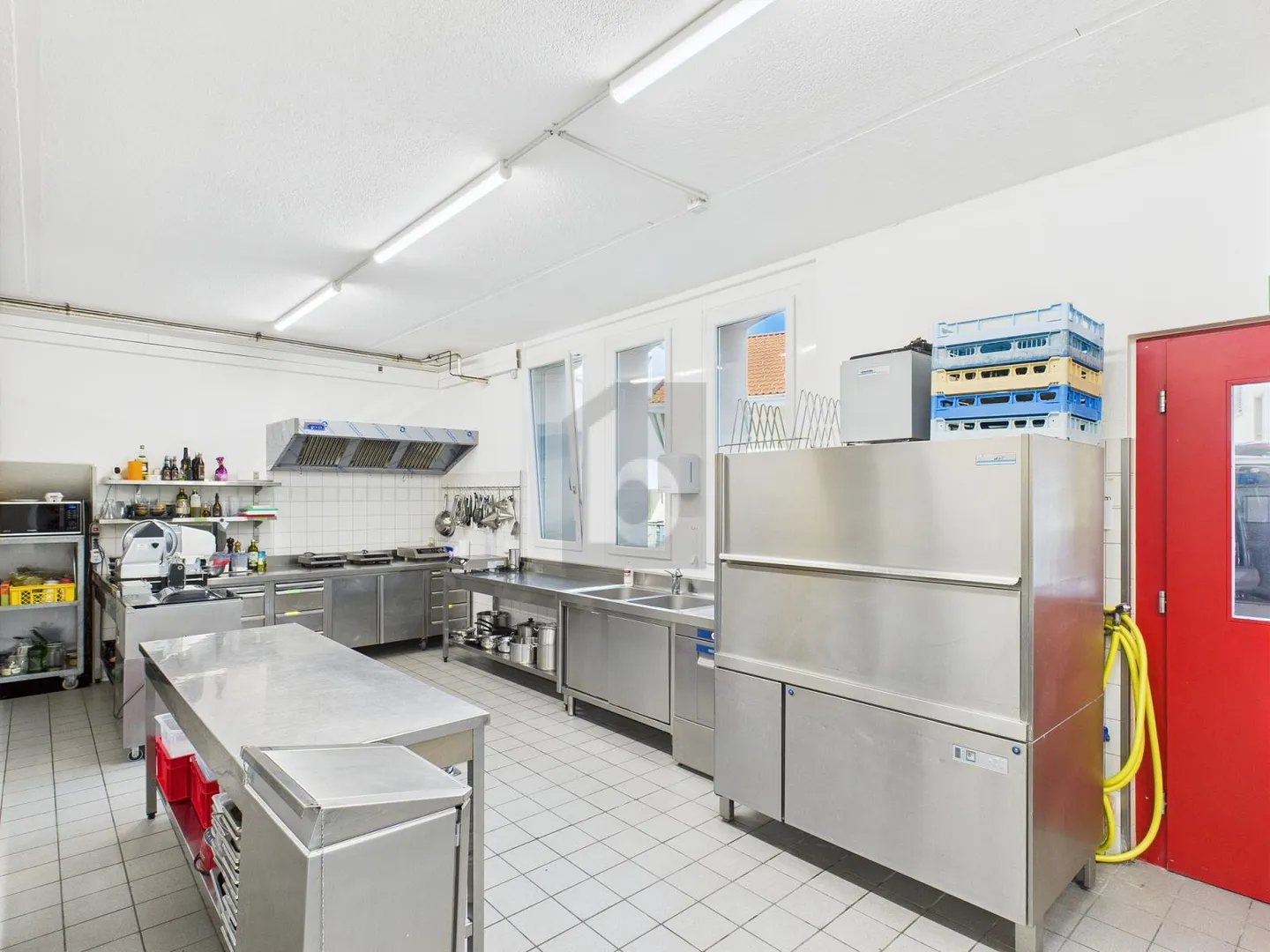 Mischgenutztes Gebäude mieten - Foto 5 von 6