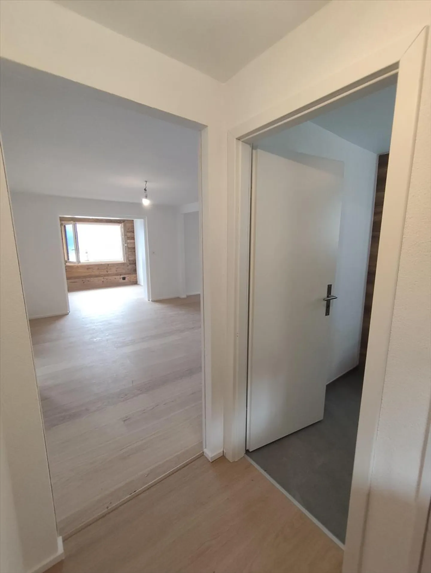 5-room apartment - Photo 4 of 16