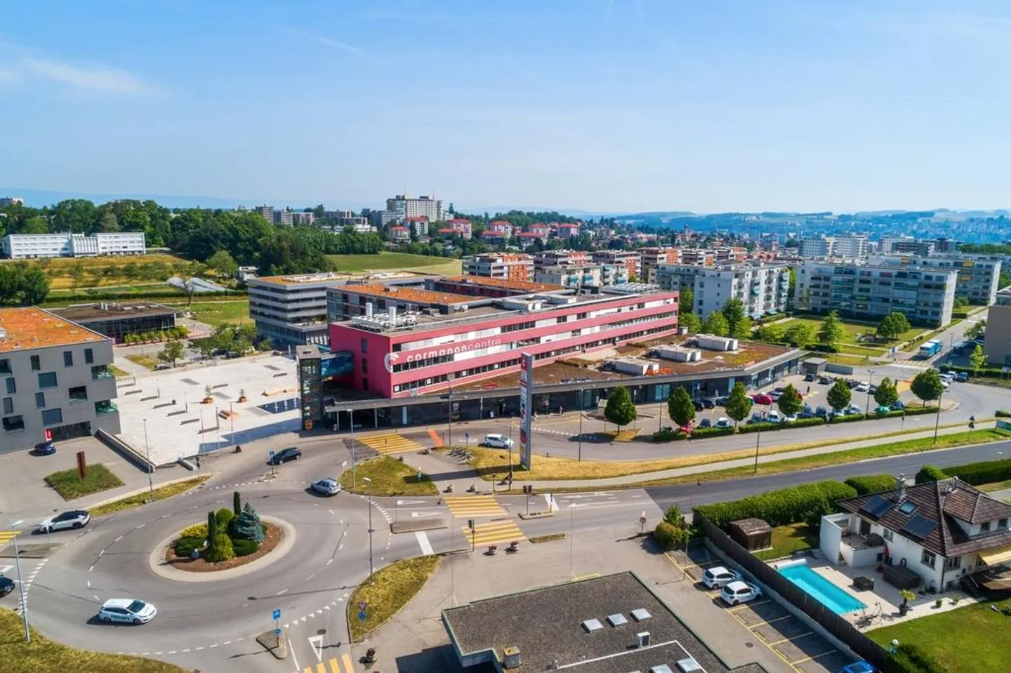 Cormanon Zentrum, Helle Fläche von 58 m2 im Erdgeschoss - Foto 1 von 4