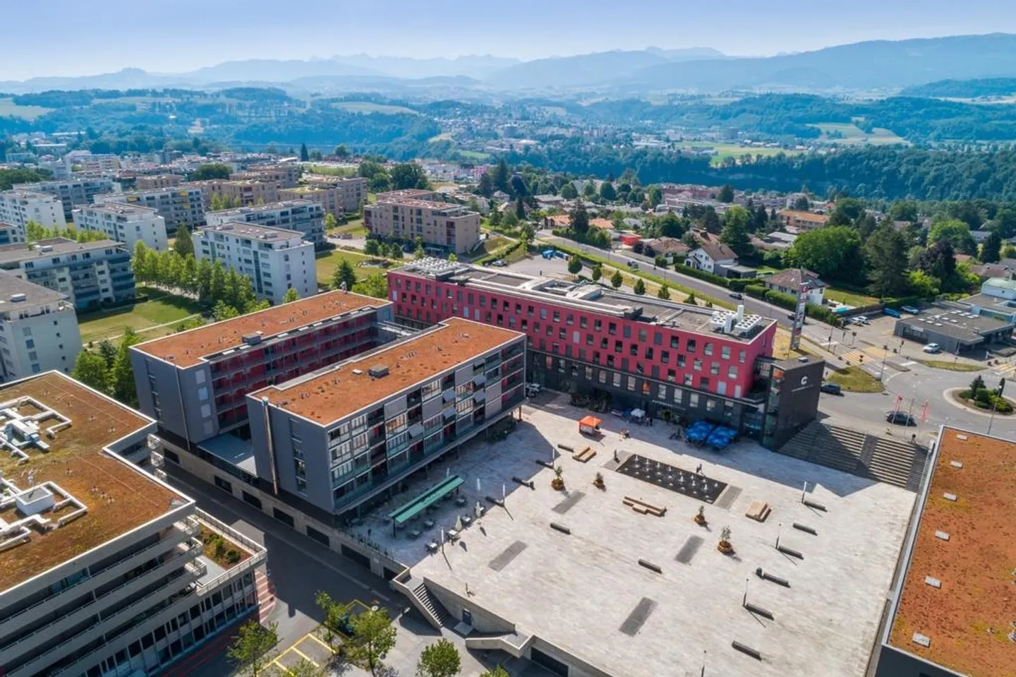 Cormanon Zentrum, Helle Fläche von 58 m2 im Erdgeschoss - Foto 2 von 4