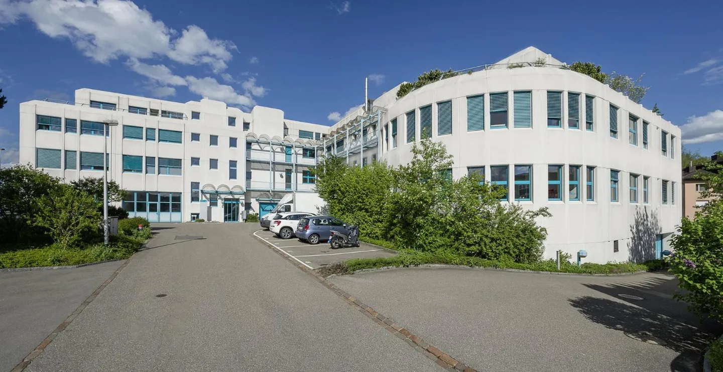 Vielseitige Bürofläche in Fehraltorf - Foto 1 von 7