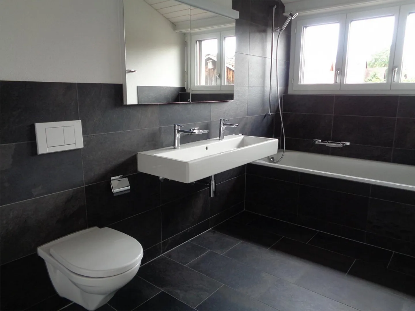 Grosszügige 5.5 Zimmer-Maisonettewohnung in Oberwil b. Nürensdorf - Foto 9 von 13