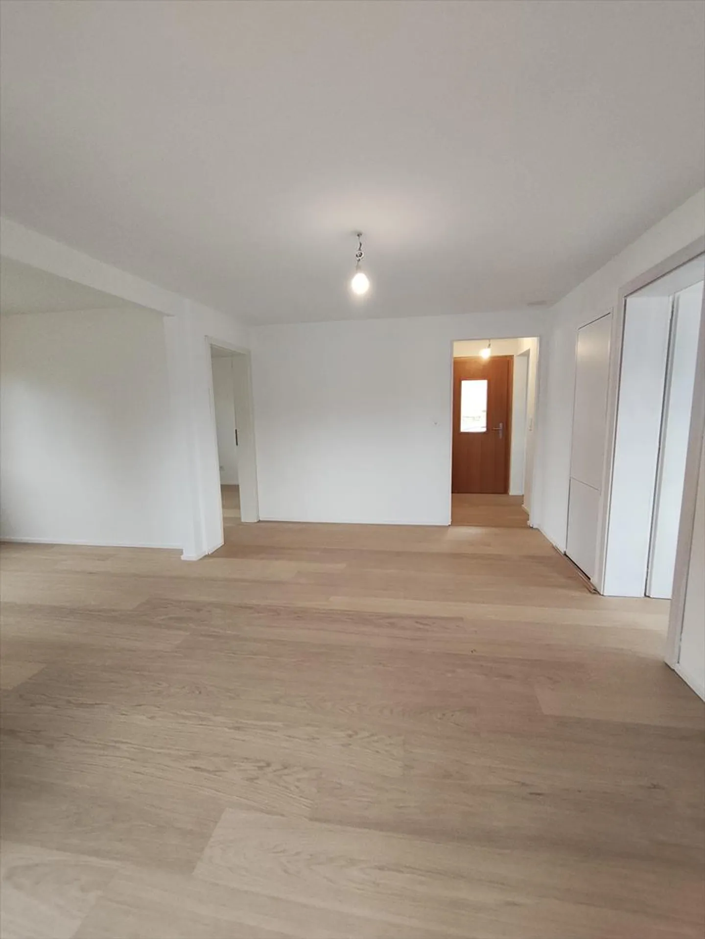 5-room apartment - Photo 15 of 16