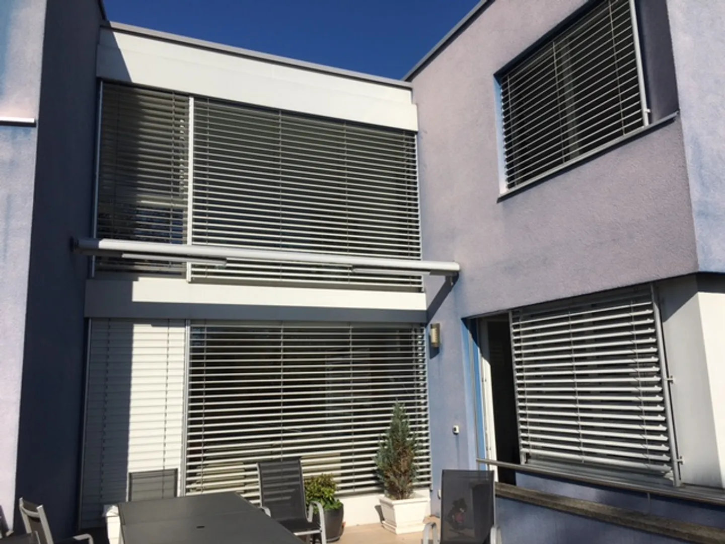 Casa a schiera spaziosa con 6 stanze a Neuchâtel - Vista, calma e comfort familiare - Foto 10 di 10