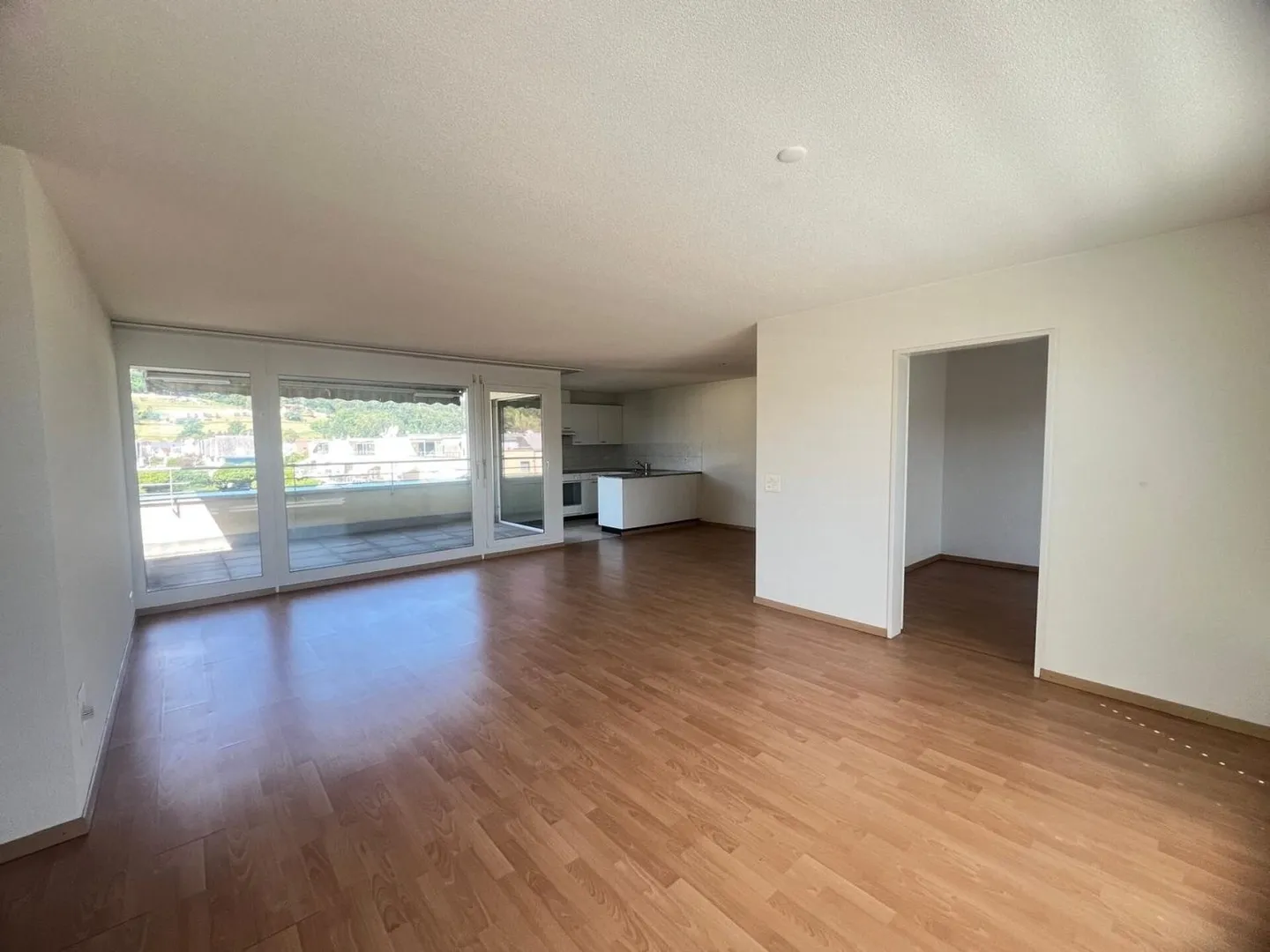 Appartamento mansardato 2.5 locali con due ampie terrazze - Foto 4 di 8