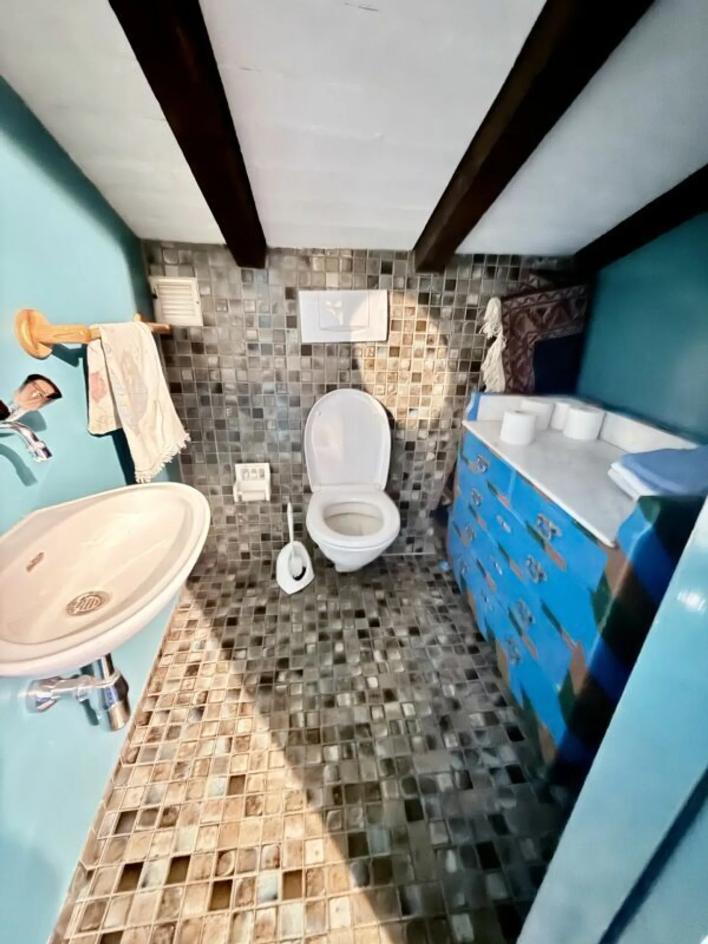 2½ stanze con carattere in soffitta - Foto 4 di 6