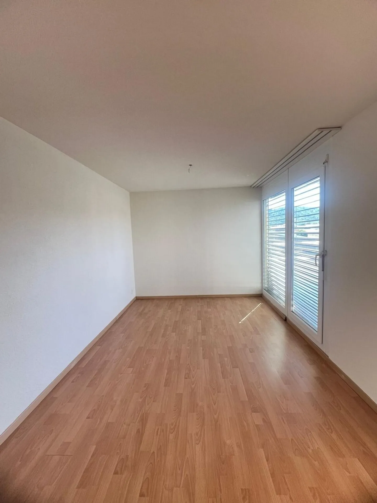 Appartamento mansardato 2.5 locali con due ampie terrazze - Foto 7 di 8