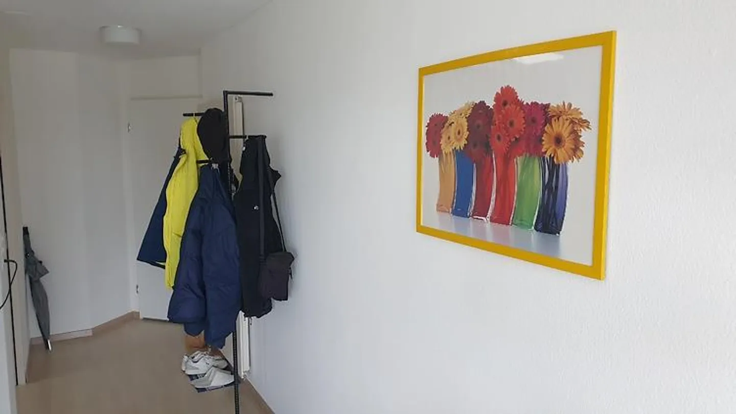 2½ ZI-WOHNUNG IN ZUG, MÖBLIERT, TEMPORÄR - Foto 5 von 8