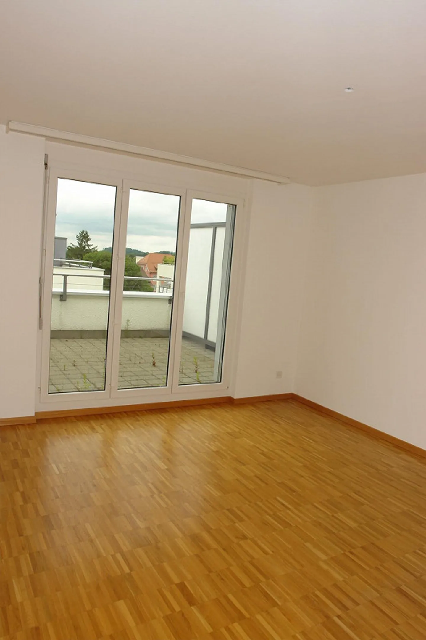 Luxuriöse Attikawohnung mit Terrassen - Foto 7 von 7