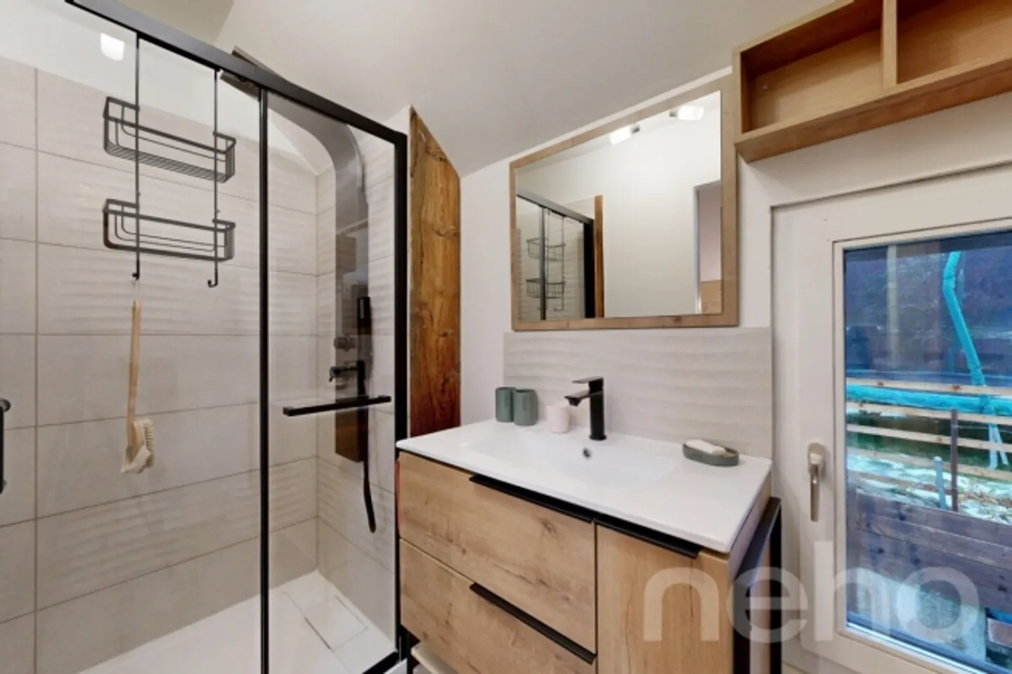 Renovated detached house with large spaces - Photo 11 of 12