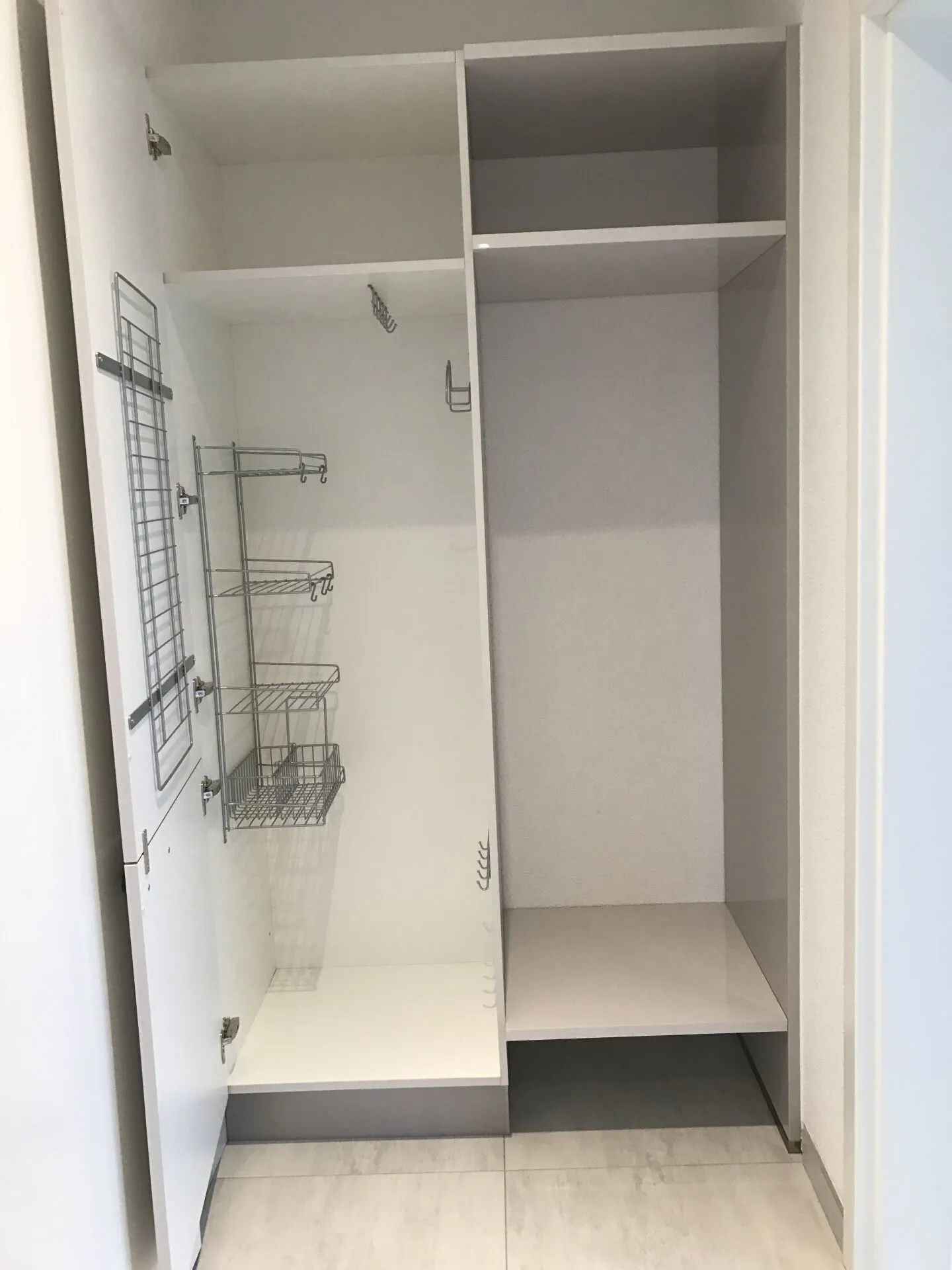 Appartement exclusif de 2,5 pièces avec tour de lavage privé et balcon - Photo 5 sur 6