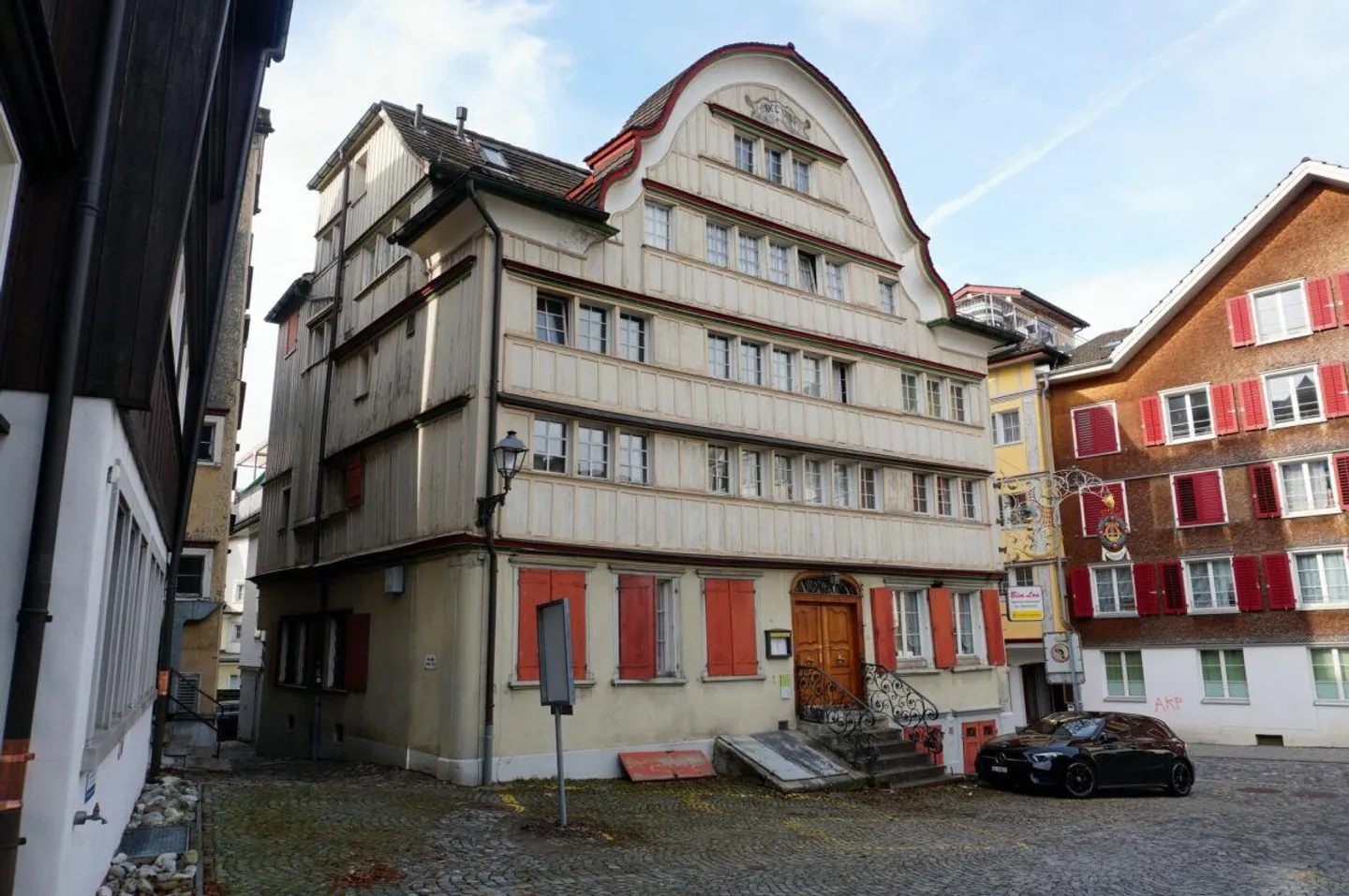 Edificio residenziale e commerciale - Foto 2 di 22