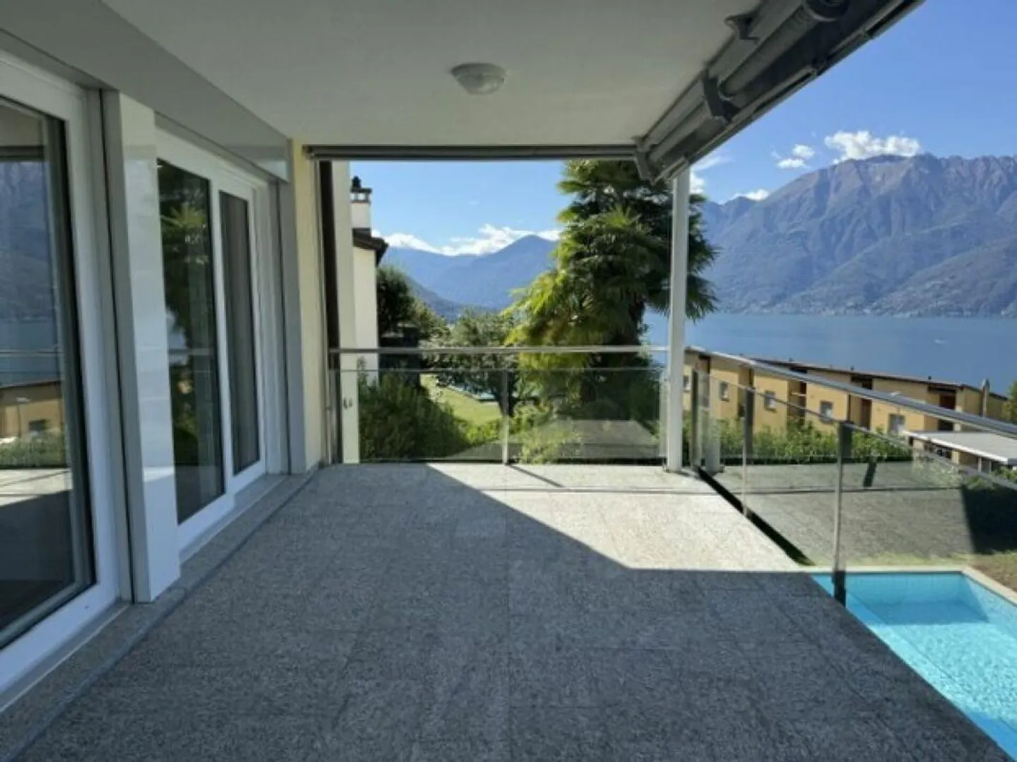Elegante Wohnung mit Terrassen - Foto 3 von 12