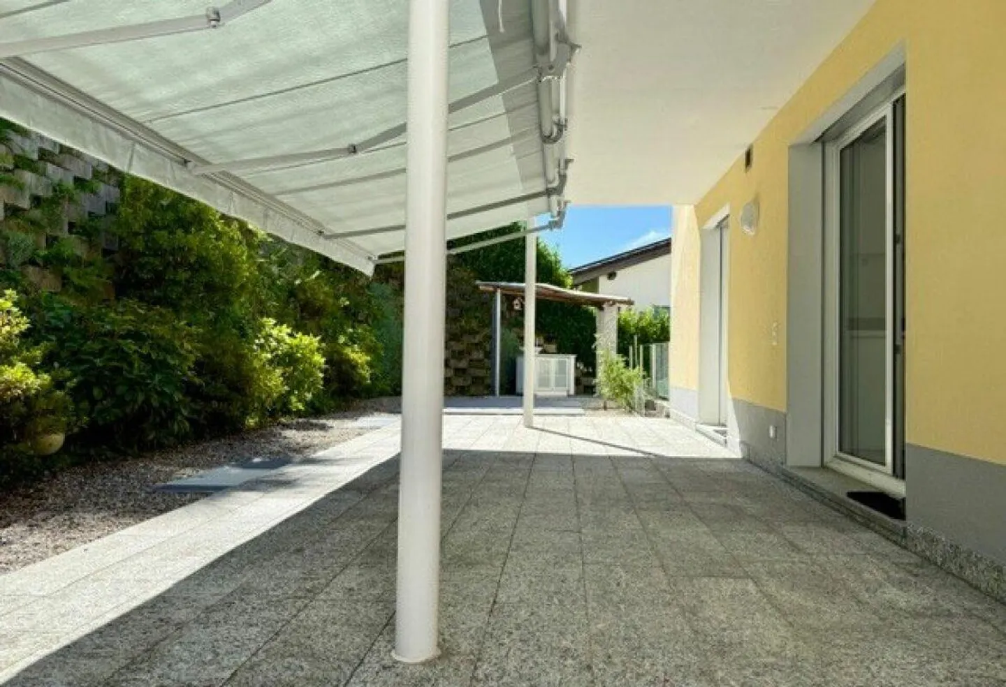 Elegante Wohnung mit Terrassen - Foto 11 von 12