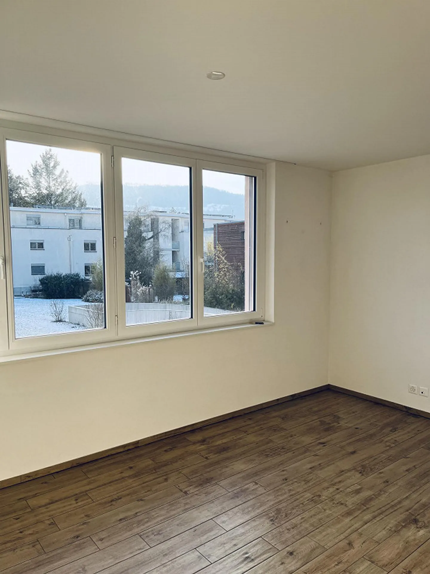 Beautiful bright 2.5 room apartment in a preferred location - Photo 11 of 24