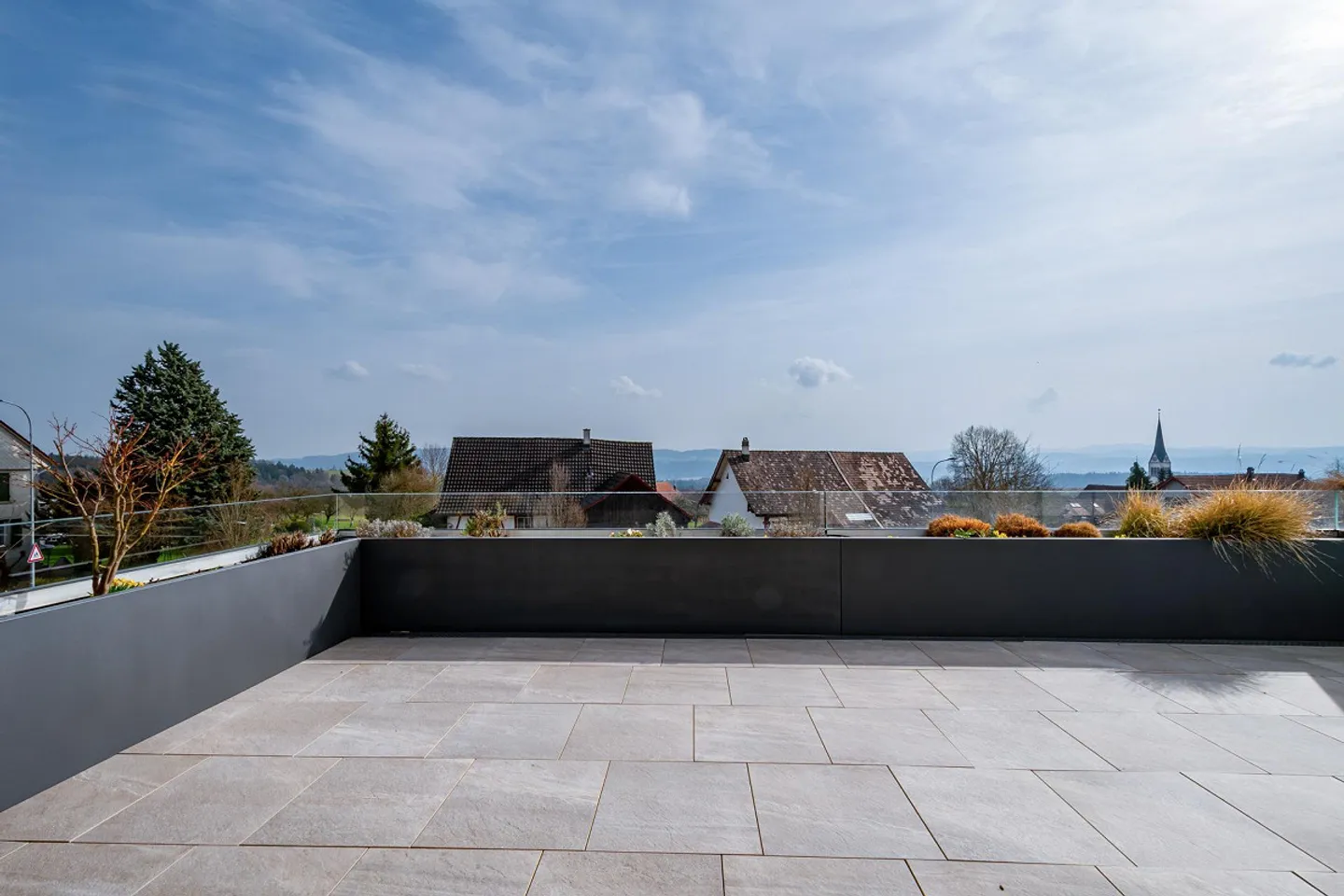 Elegante appartamento con terrazza e vista panoramica - Foto 12 di 18