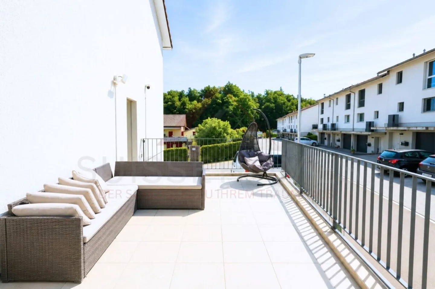 Maison de ville moderne avec piscine - Photo 6 sur 21