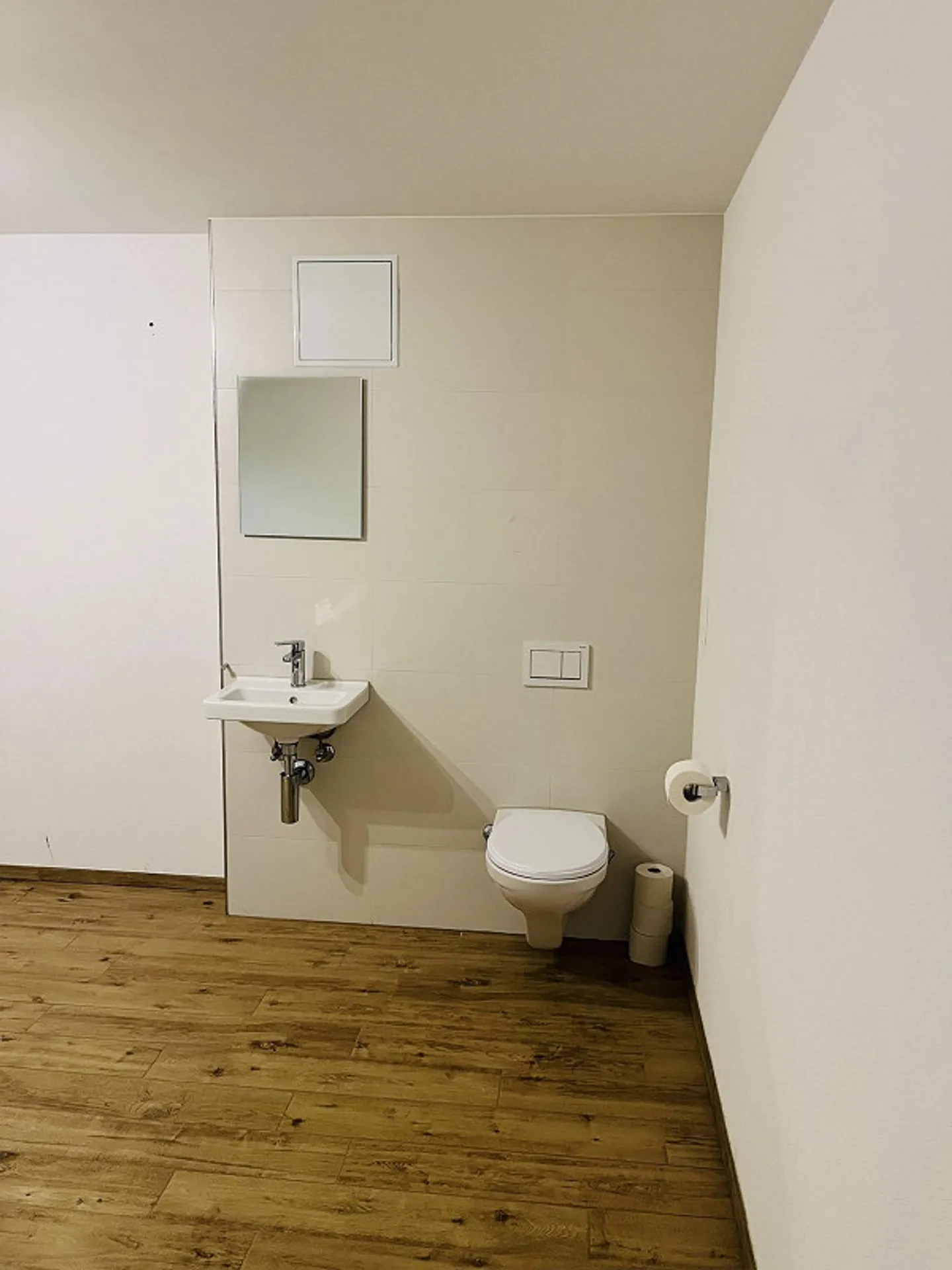 Beautiful bright 2.5 room apartment in a preferred location - Photo 23 of 24