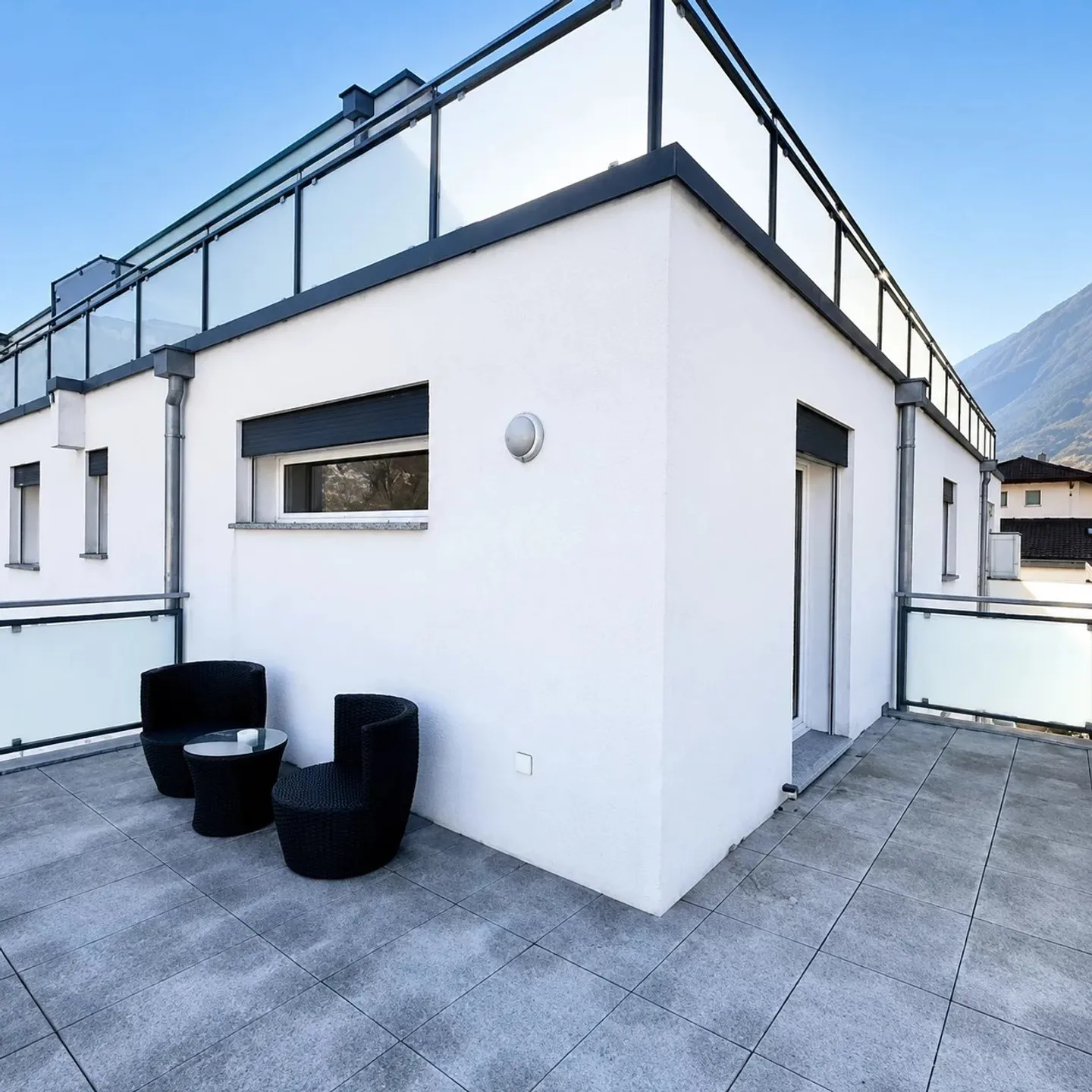 Appartement Charmant avec Balcon - Photo 2 sur 9