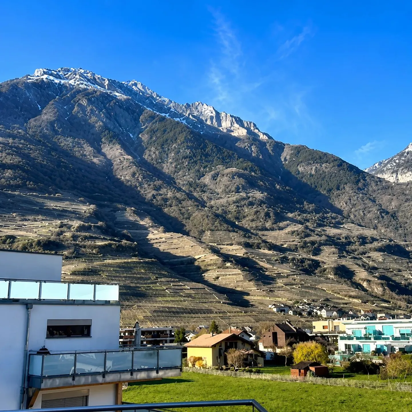 Appartement Charmant avec Balcon - Photo 3 sur 9