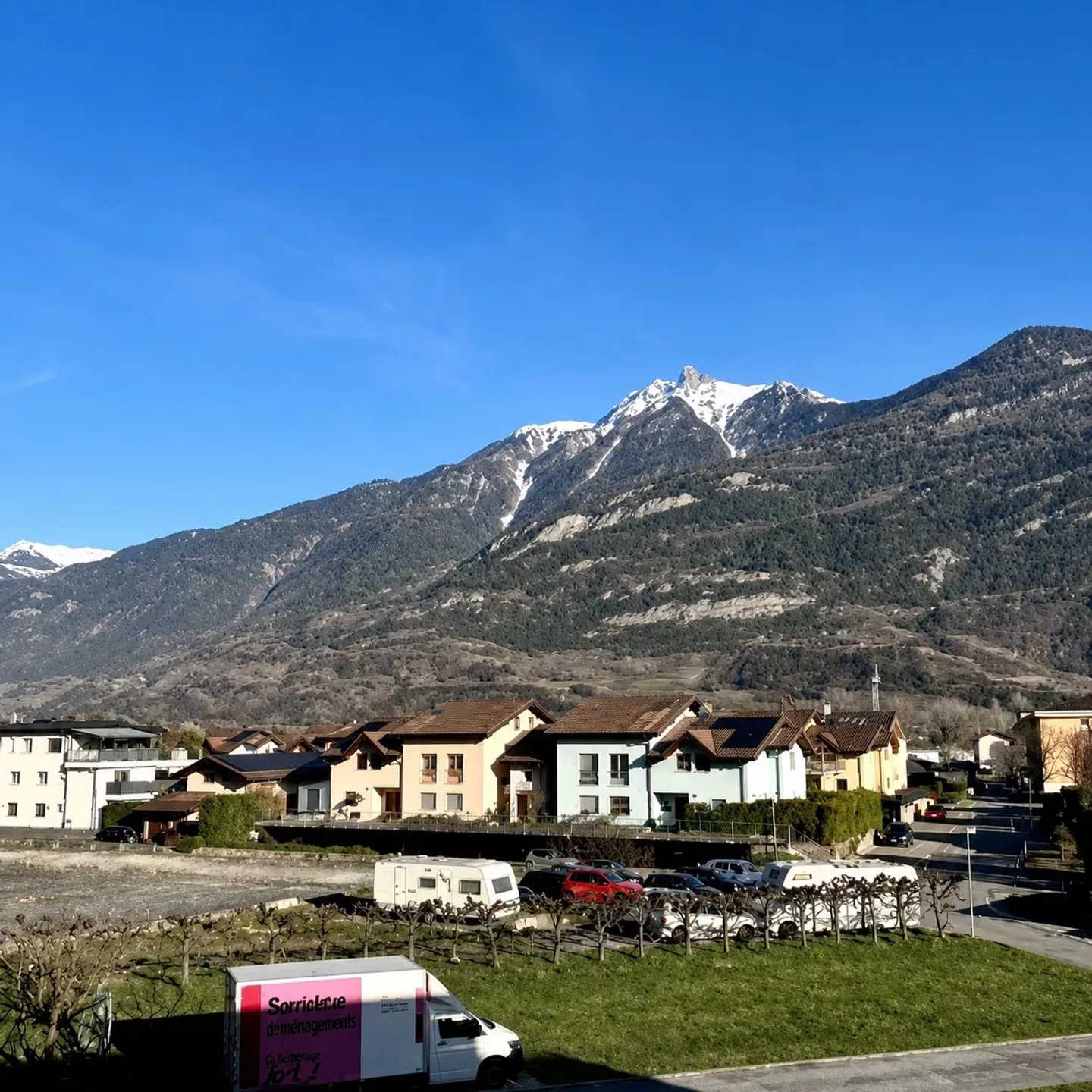 Appartement Charmant avec Balcon - Photo 4 sur 9