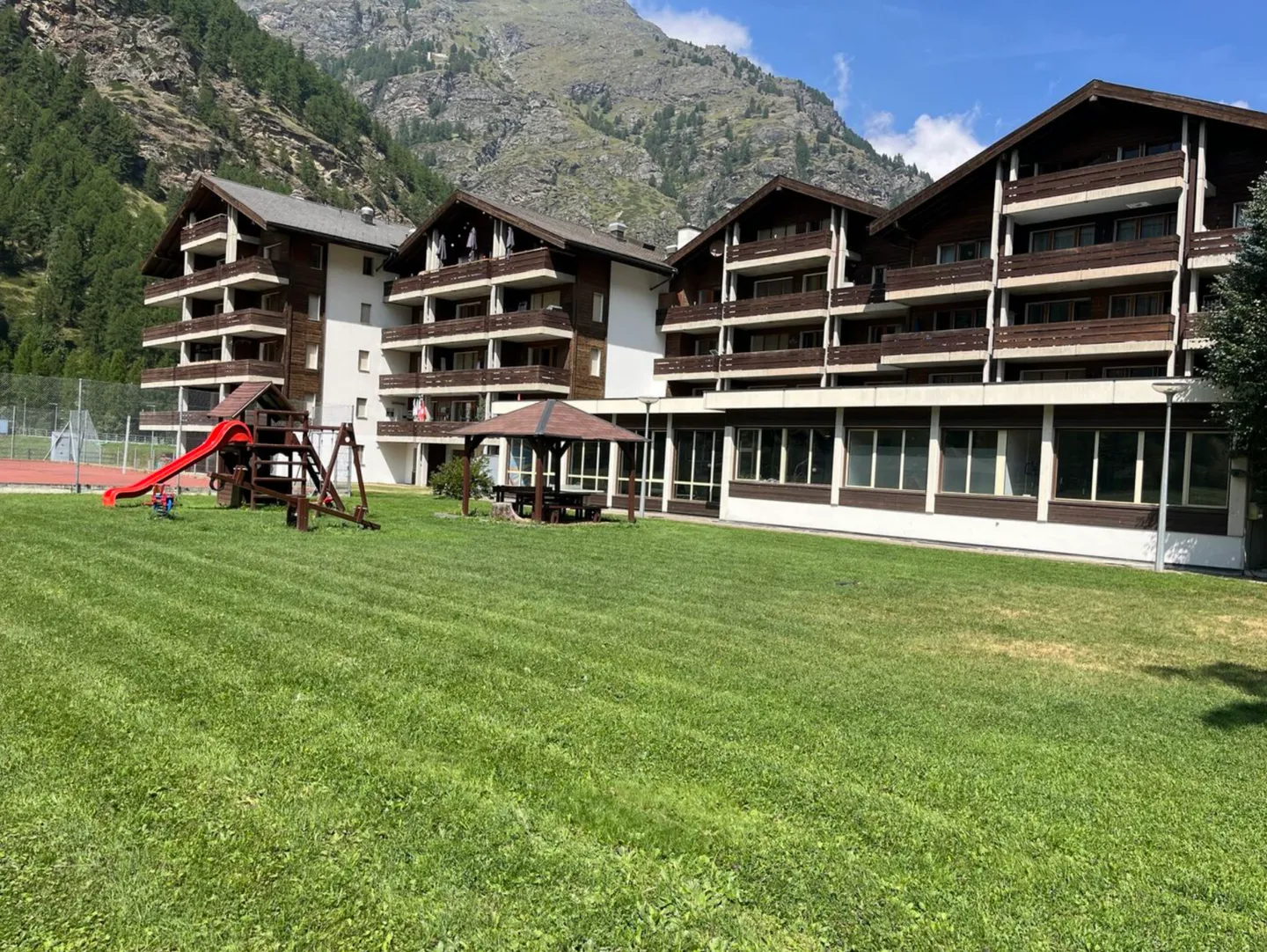 Appartamento 5.5 camere con vista sul Klein Matterhorn - Foto 1 di 15