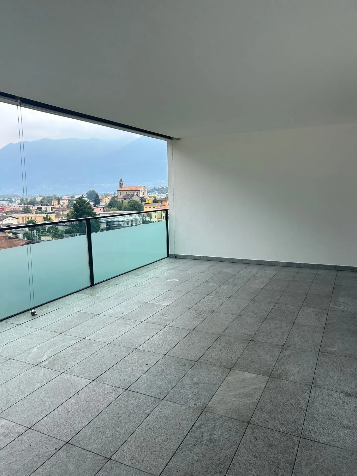 Appartamento 3.5 locali elegante - Foto 4 di 7